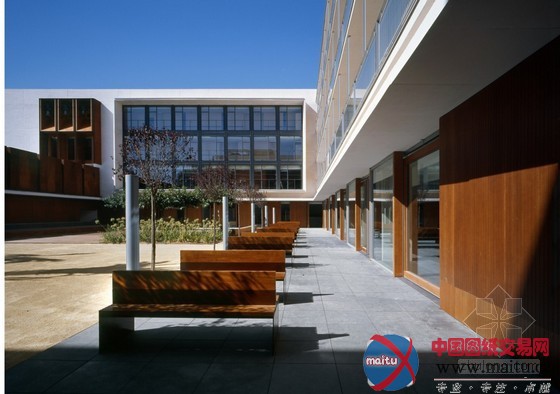 Peñín Architects设计圣何西小礼拜堂