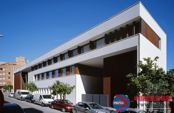 Peñín Architects设计圣何西小礼拜堂