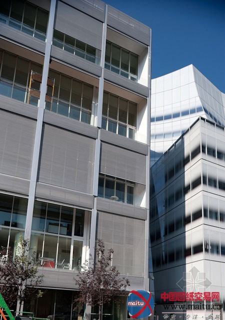 纽约金属百叶窗住宅楼 坂茂设计