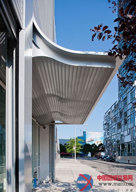 纽约金属百叶窗住宅楼 坂茂设计