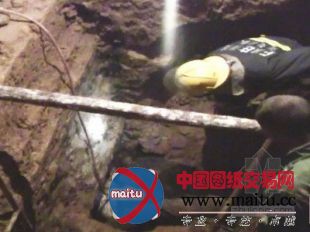 石家庄一工地塌方 一人被埋深坑