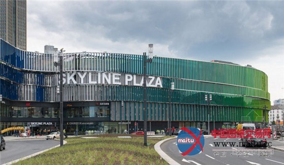 MRA设计的德国法兰克福绿顶Skyline广场花园
