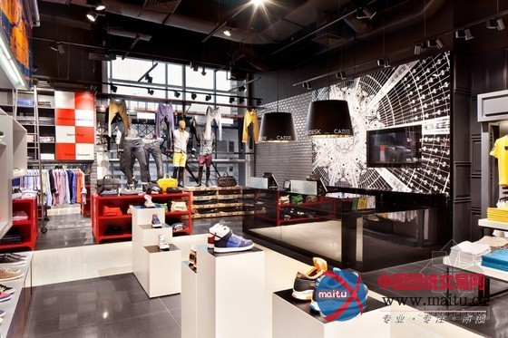 Galeries Lafayette老佛爷百货品牌商店设计