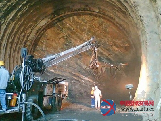 溶岩地区最长单洞双线隧道:施工者的
